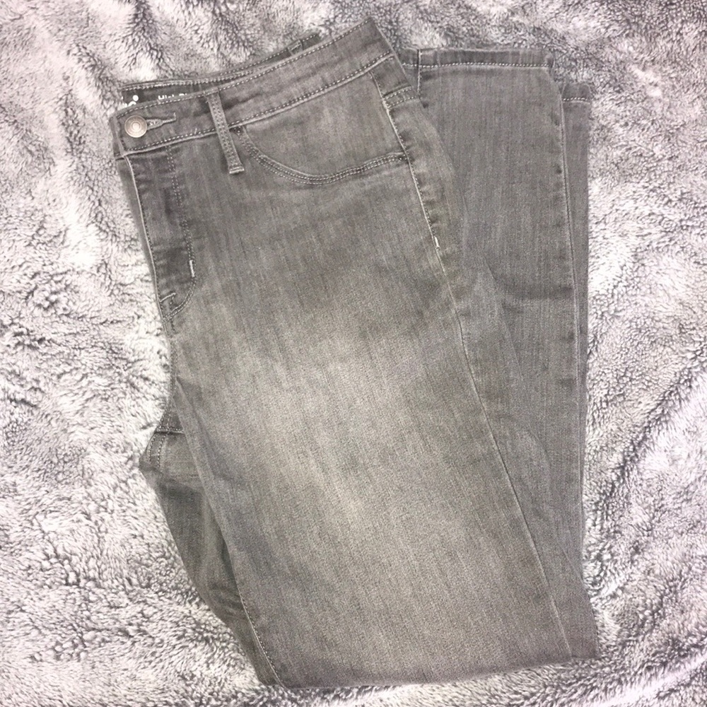 Gray wash high rise skinny jeans